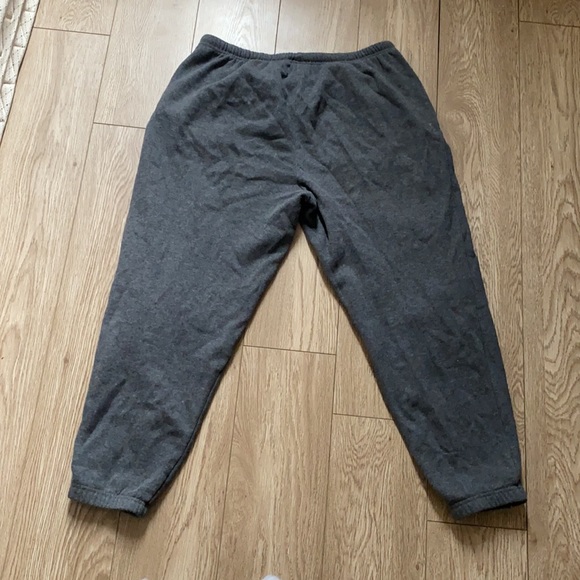 Garage boyfriend style grey sweat pants, size large - Picture 2 of 3